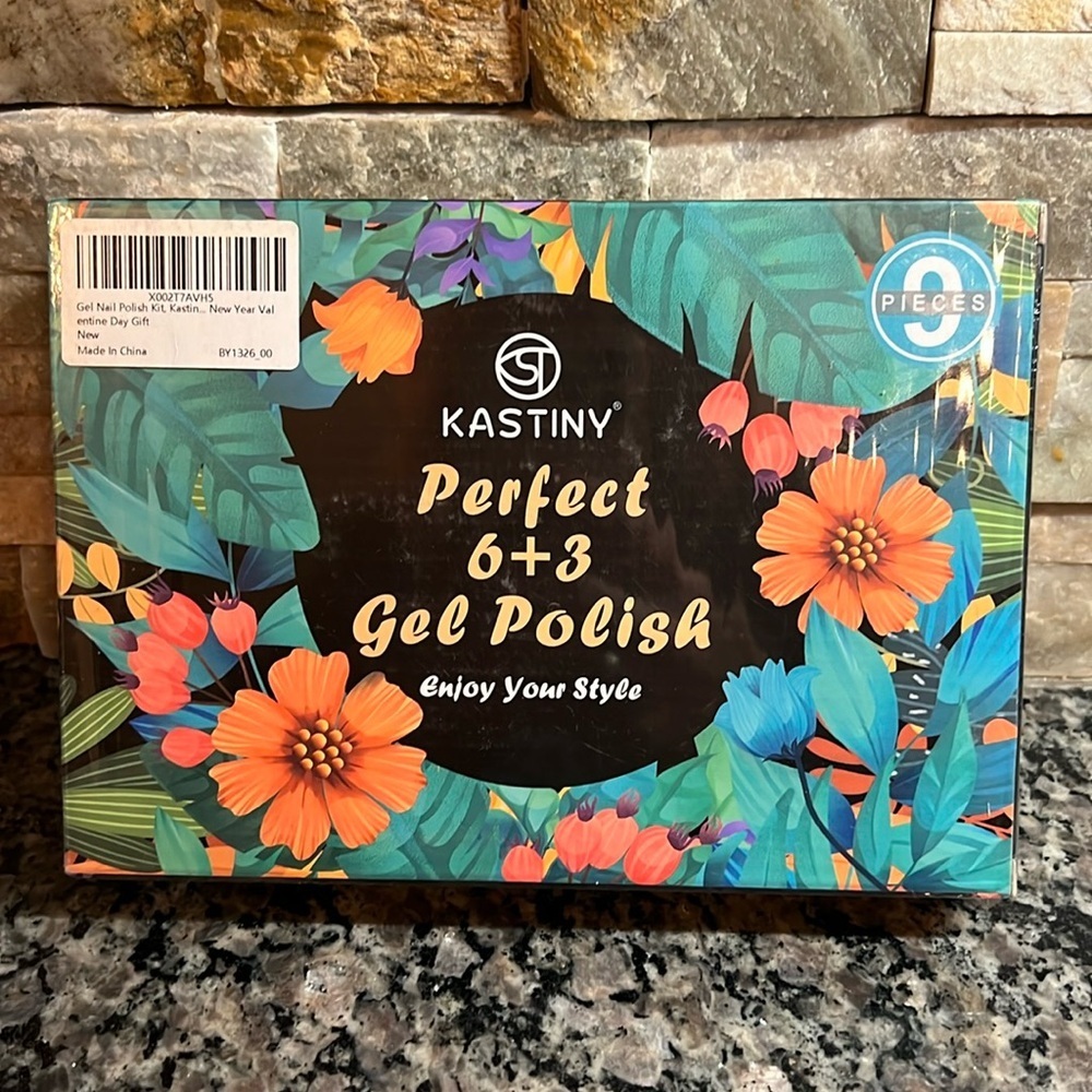New Gel polish set NWT